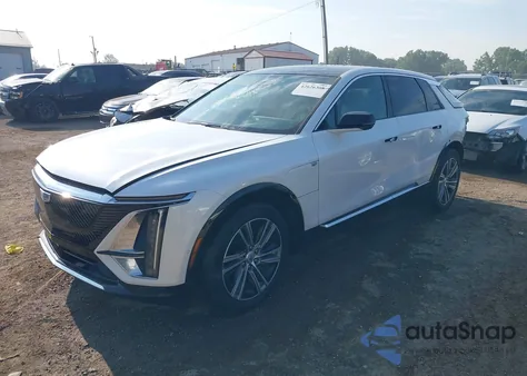 2024 Cadillac Lyriq Luxury W/1Sd from USA, damaged, VIN 1GYKPRRL2RZ118883